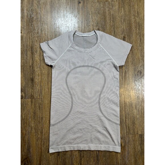Lululemon Swiftly Tech Womens Short Sleeve T Shirt Running White Striped Sz 6 - Picture 1 of 5